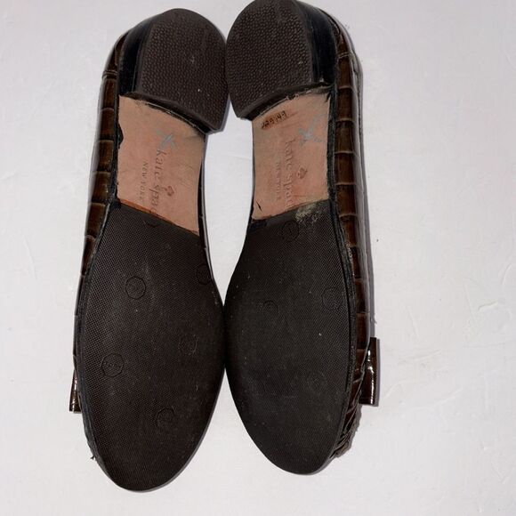 Kate Spade croc embossed patent brown loafer 8 - Picture 5 of 6